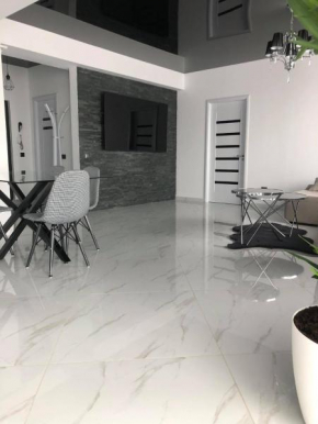 Mamaia Beach Luxury Apartment